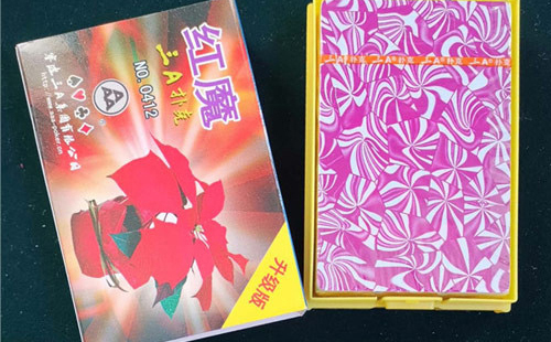 文化传承与多元价值：呼图壁纸牌的现代发展与应用探索